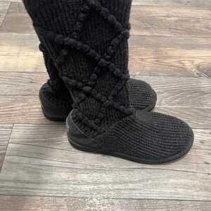 UGG Women’s Lattice Cardy Knit Textile Pull On Boots Size US 7 M Gray